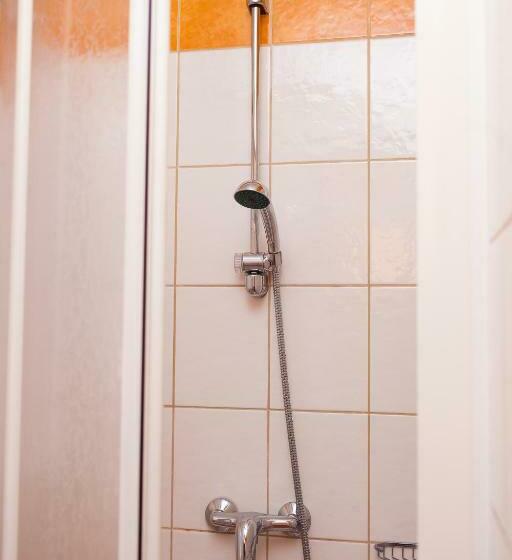 Студия Стандарт, Penzión Centrum