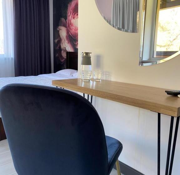 Suite with Terrace, готель ресторан два леви