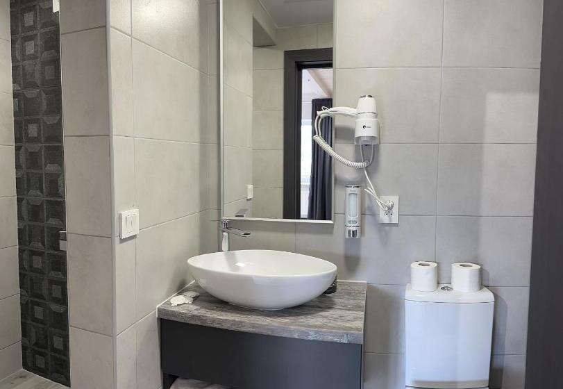 اتاق استاندارد, готель ресторан два леви