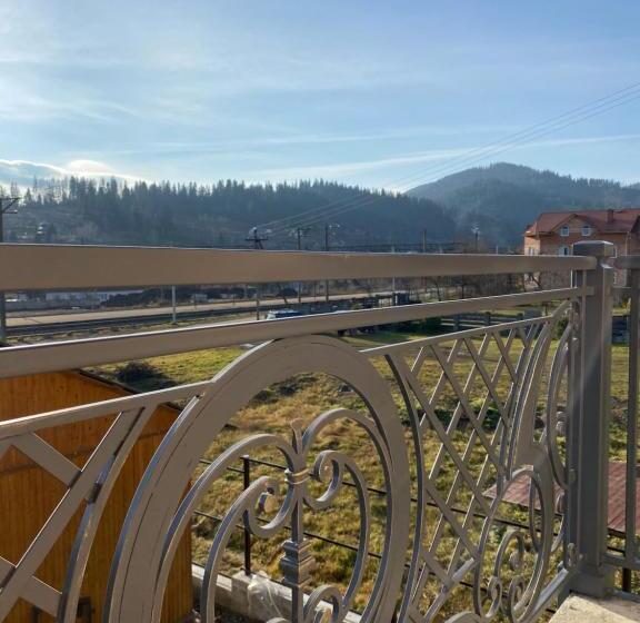 اتاق استاندارد با بالکن, готель ресторан два леви