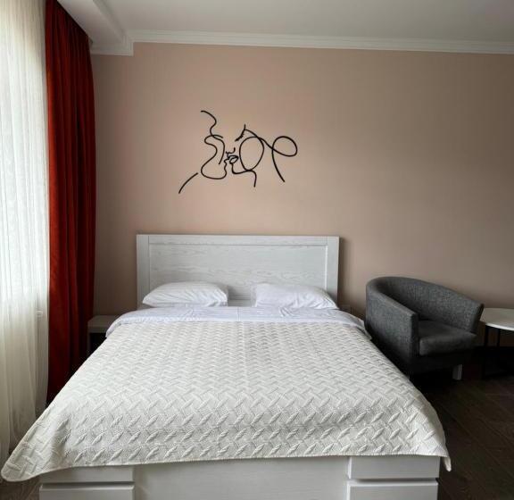 آپارتمان 2 خوابه, готель ресторан два леви