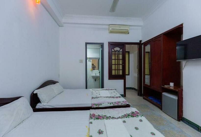 اتاق استاندارد چهار تخته, Khách Sạn Thái Bình