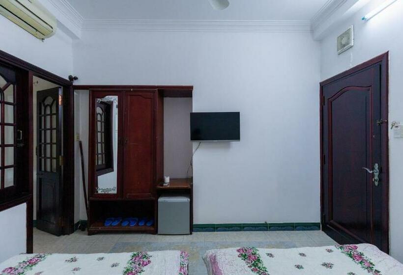 اتاق استاندارد چهار تخته, Khách Sạn Thái Bình