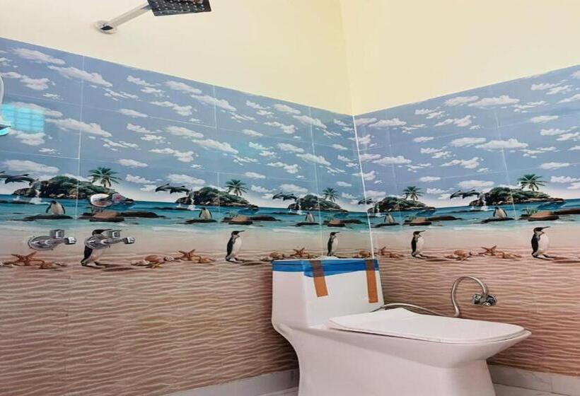 Трехместный Номер Классика, Oyo 83715 Crystal