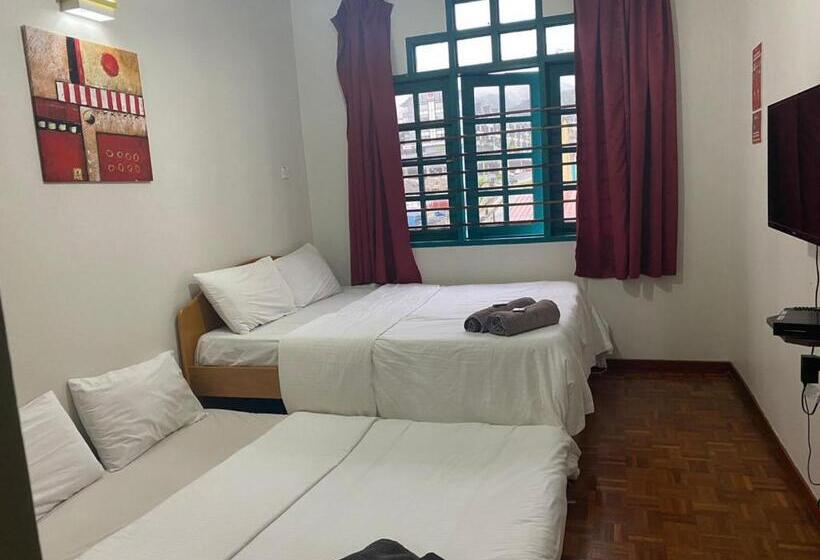 חדר משפחתי, Check Inn 2 Brinchang