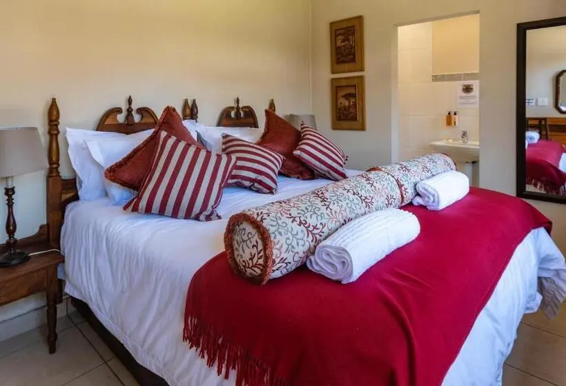 اتاق استاندارد, The Ruby Room