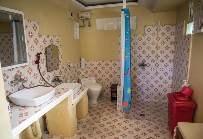 اتاق خانوادگی, Aabana Beach & Watersport Resort