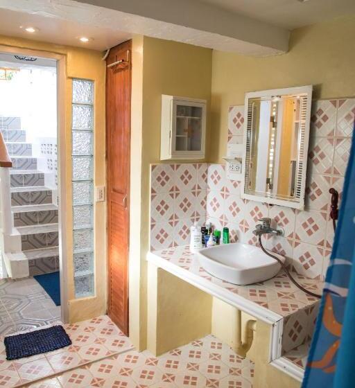 اتاق خانوادگی, Aabana Beach & Watersport Resort