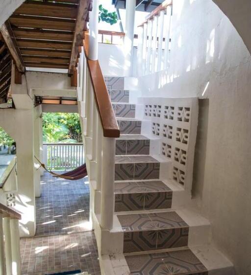 اتاق خانوادگی, Aabana Beach & Watersport Resort