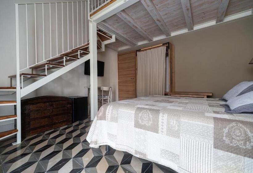 スタンダードトリプルルーム, La Corte Dei Tre