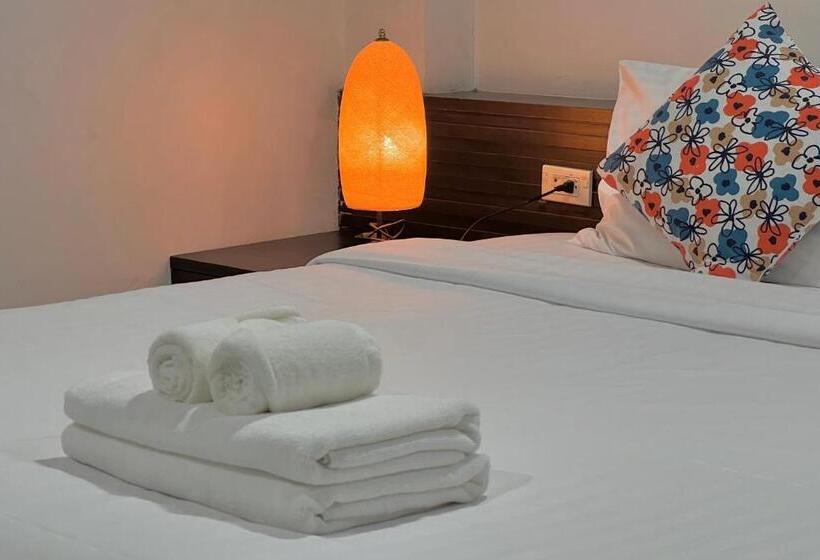 Семейный Номер, De Nawarat Chiangmai Boutique Apartment