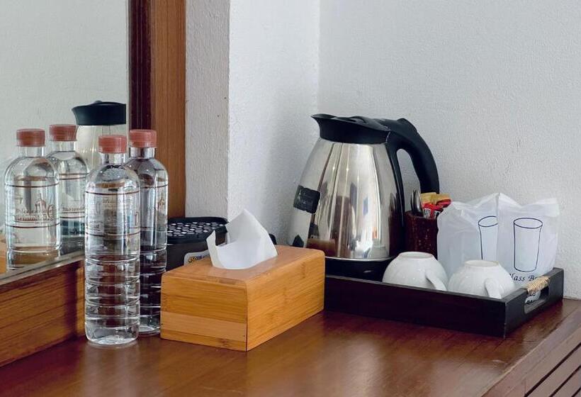 Номер Deluxe с Балконом, De Nawarat Chiangmai Boutique Apartment