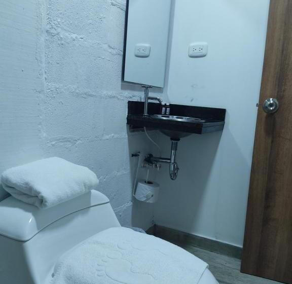 اتاق استاندارد, Carriqui Underground