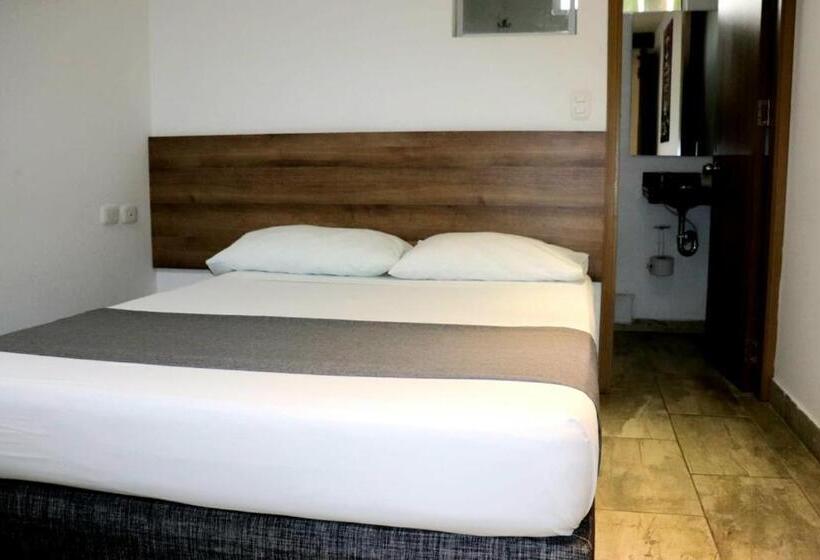 اتاق استاندارد, Carriqui Underground