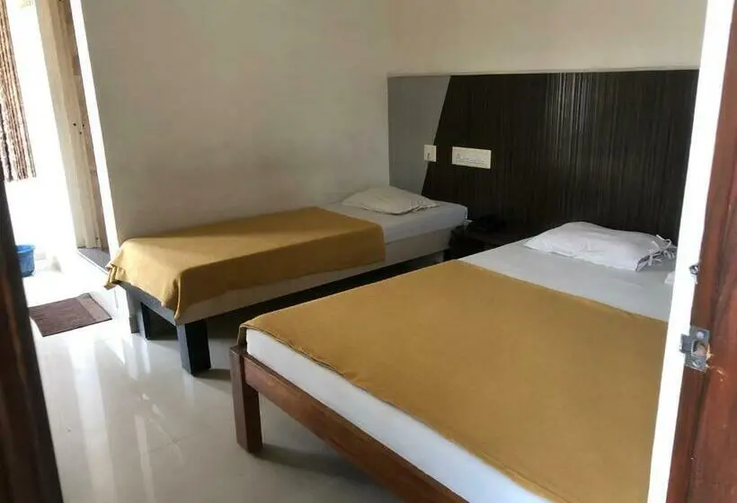 Quarto Triplo Deluxe, Star Residency