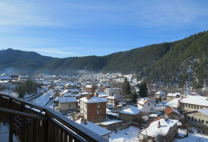 דירה בת חדר שינה 1 עם נוף, Panoramic Apartment 301 In Eagle Rock Complex