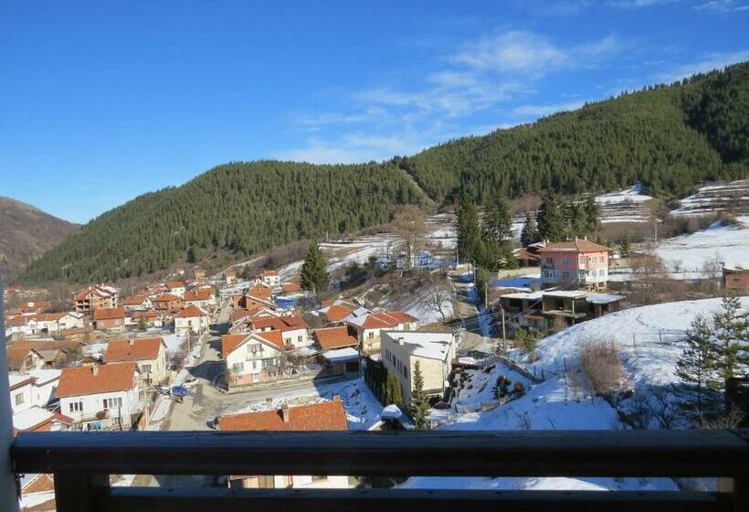 דירה בת חדר שינה 1 עם נוף, Panoramic Apartment 301 In Eagle Rock Complex