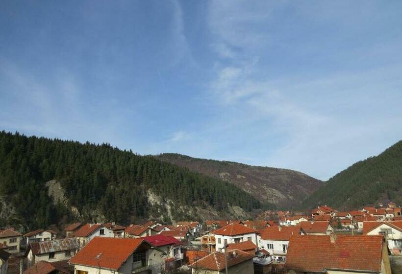 דירה בת חדר שינה 1 עם נוף, Panoramic Apartment 301 In Eagle Rock Complex