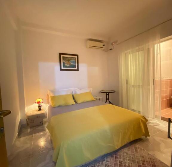 اتاق استاندارد با بالکن, Guest House Nuhii