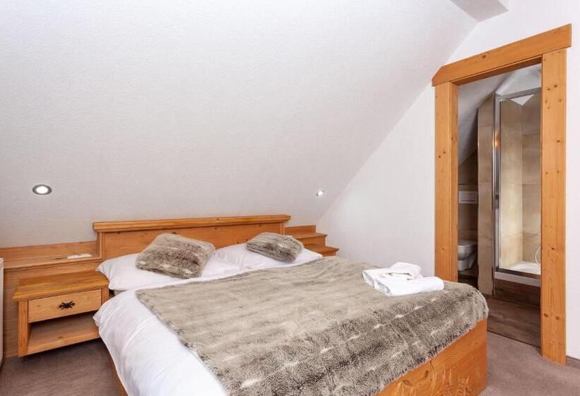 带阳台的豪华间, Penzión U Pavla