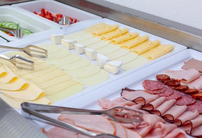 带1个卧室的带阳台的公寓, Penzión U Pavla