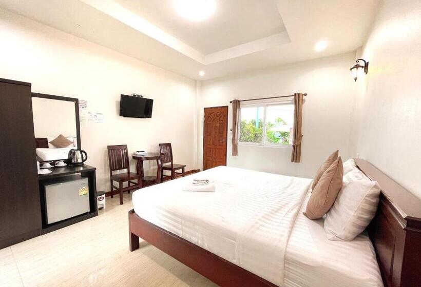 غرفة قياسية, จันทร์วารีรีสอร์ท