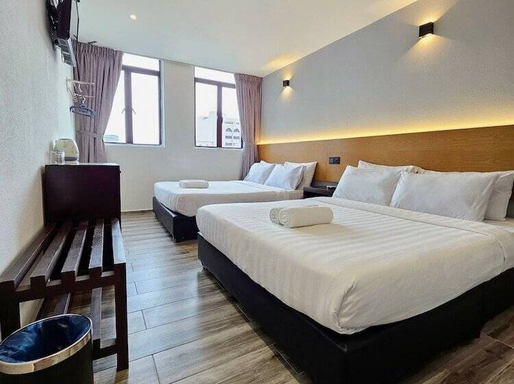 Семейный Номер, Georgetown Inn By Sky Hive