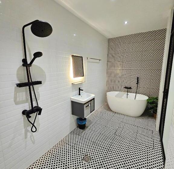 חדר סטנדרט עם מיטת קינג, Georgetown Inn By Sky Hive