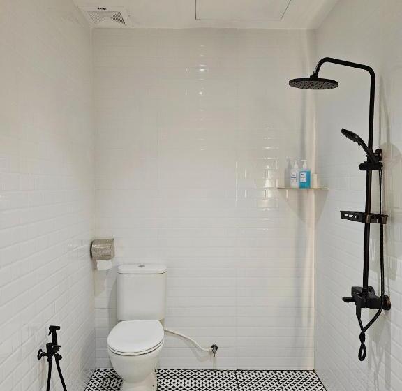 חדר סטנדרט עם מיטת קינג, Georgetown Inn By Sky Hive