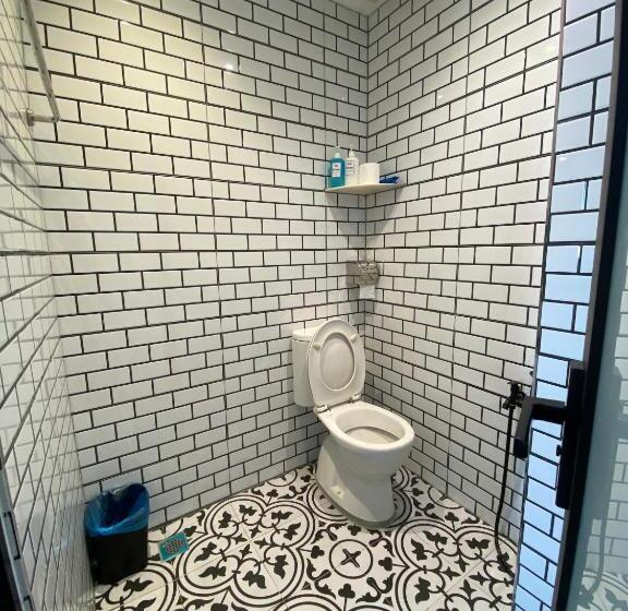 חדר דלוקס עם מרפסת, Georgetown Inn By Sky Hive