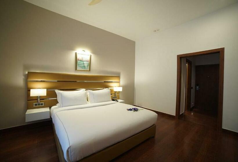 스탠다드 룸 풀장 전망, Country Inn Tarika Riverside Resort Jim Corbett