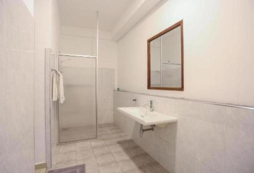 Superior Triple Room Sea View, Twenty  Two Dazzle Bay