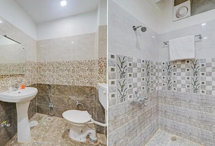 Classic Kolmen Hengen Huone, Super Townhouse Riddhi Regency Near Indira Nagar Metro Station