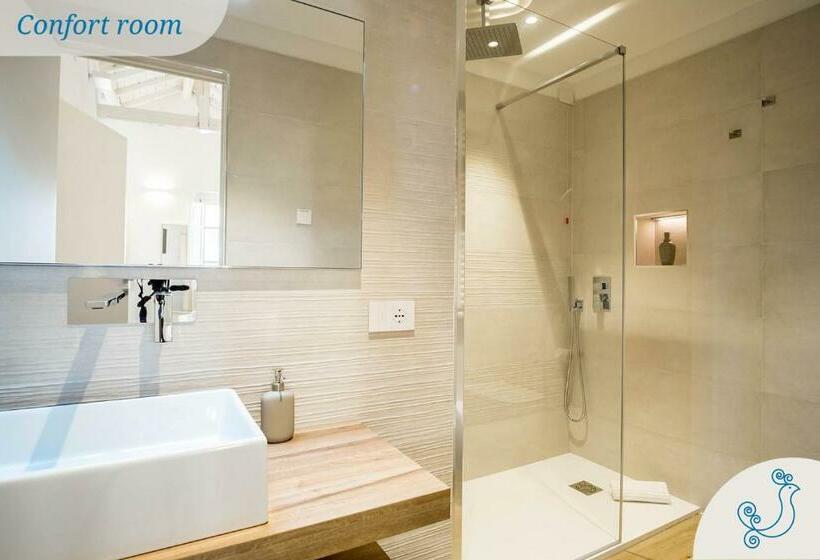 Трехместный Номер Комфорт, Karú Suites