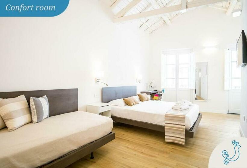 Трехместный Номер Комфорт, Karú Suites