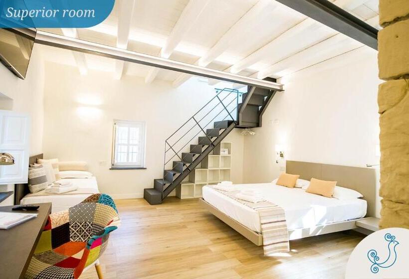 Трехместный Номер Superior, Karú Suites