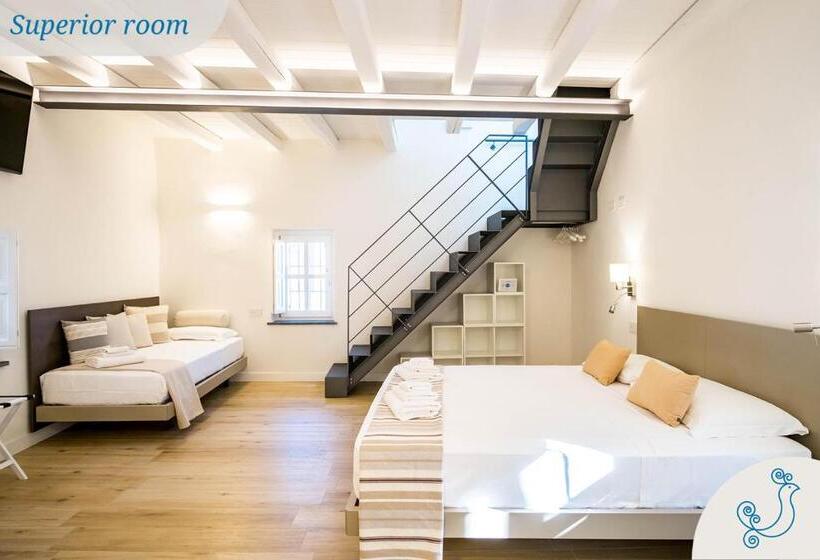 Трехместный Номер Superior, Karú Suites