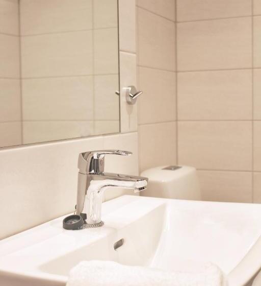 Кровать в Общей Комнате, Lillehammer Stasjonen Hostel