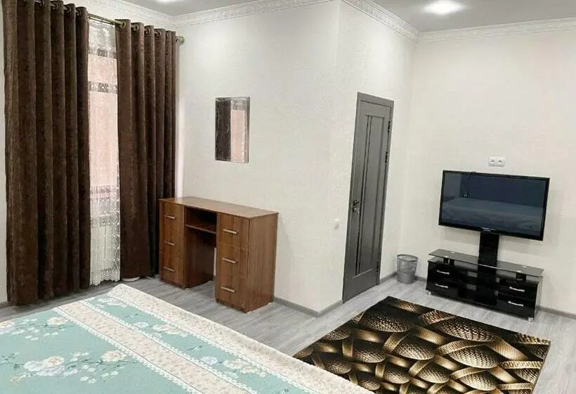اتاق لوکس, Chinara Guest House Airport