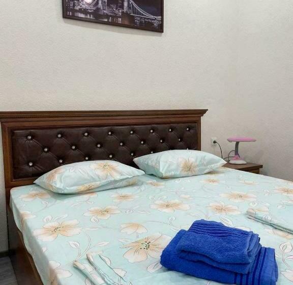 豪华房间, Chinara Guest House Airport