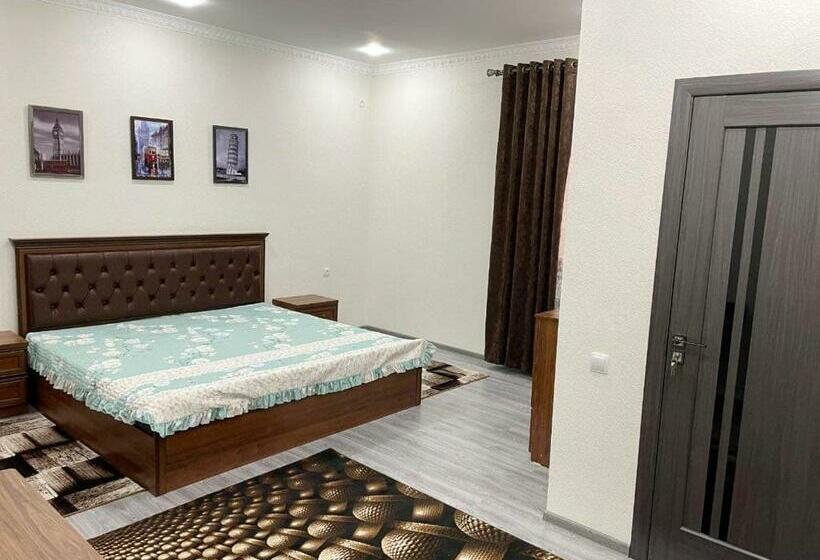 豪华房间, Chinara Guest House Airport