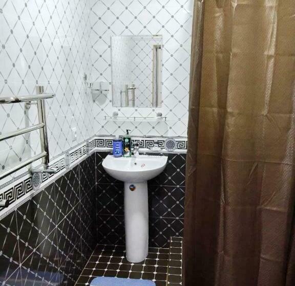 豪华房间, Chinara Guest House Airport