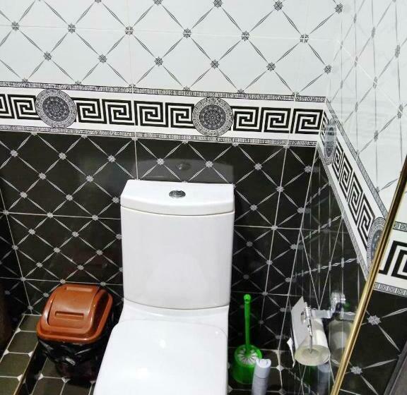 豪华房间, Chinara Guest House Airport