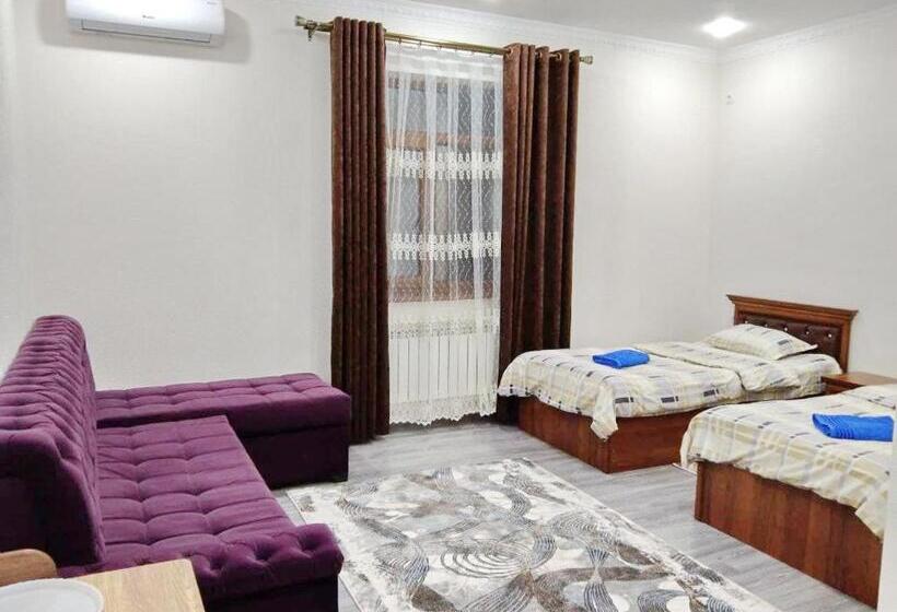 标准三人间, Chinara Guest House Airport