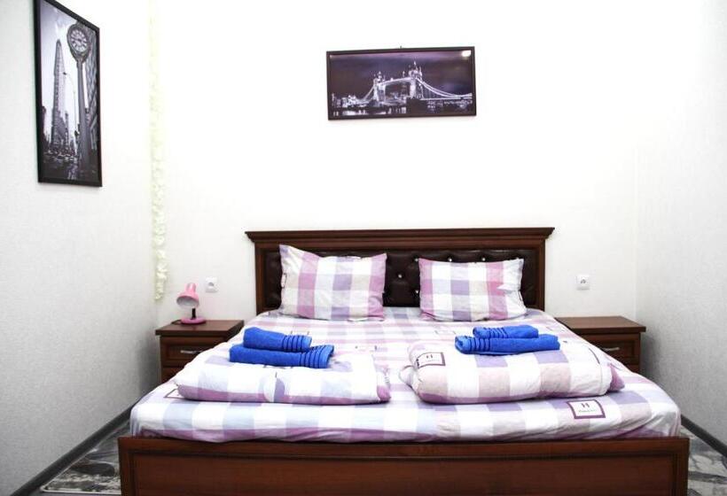 豪华房间, Chinara Guest House Airport