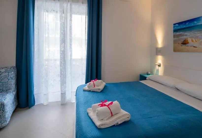 Standard Triple Room with Terrace, Sunsea Bed And Breakfast