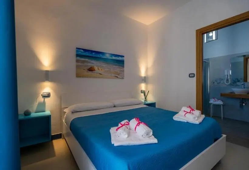 Standard Triple Room with Terrace, Sunsea Bed And Breakfast