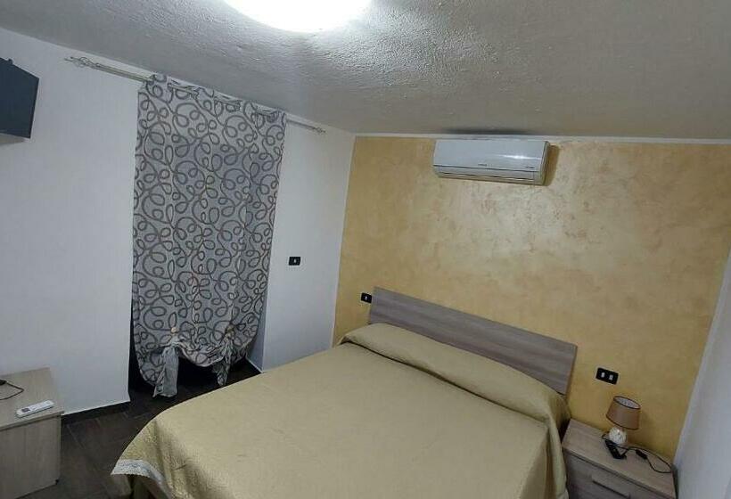 غرفة قياسية مزوَّدة بتراس, B&b Biancamano