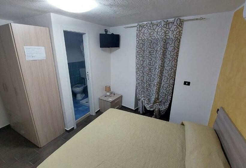 غرفة قياسية مزوَّدة بتراس, B&b Biancamano