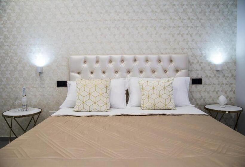 디럭스 룸 킹사이즈 침대, Maison De Julia Pompei